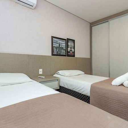 Boulevard 224D - Excelente Apartamento Em Condominio De Luxo No Centro De Bombinhas - Piscina - Jacuzzi - Academia - Portaria 24H. المظهر الخارجي الصورة