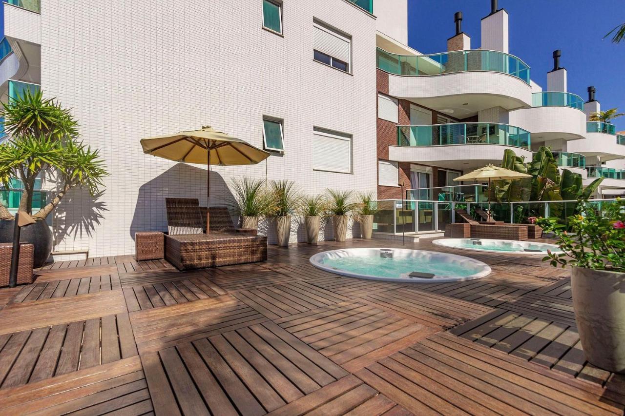 Boulevard 224D - Excelente Apartamento Em Condominio De Luxo No Centro De Bombinhas - Piscina - Jacuzzi - Academia - Portaria 24H. المظهر الخارجي الصورة