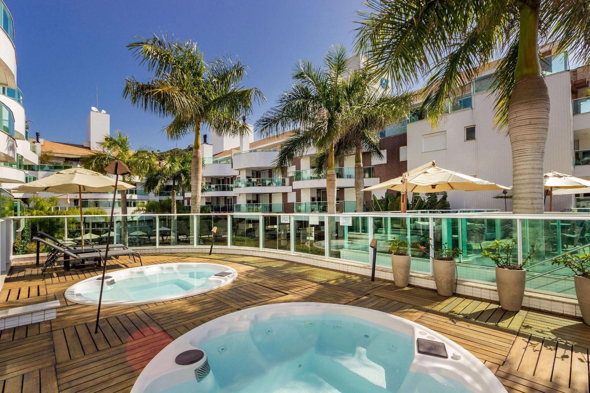 Boulevard 224D - Excelente Apartamento Em Condominio De Luxo No Centro De Bombinhas - Piscina - Jacuzzi - Academia - Portaria 24H. المظهر الخارجي الصورة