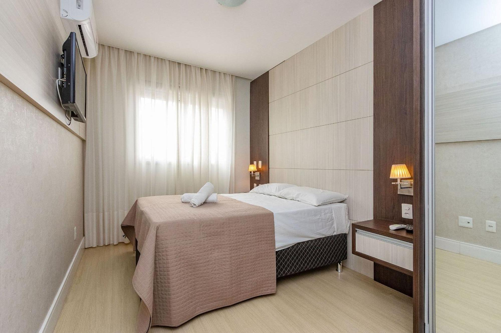 Boulevard 224D - Excelente Apartamento Em Condominio De Luxo No Centro De Bombinhas - Piscina - Jacuzzi - Academia - Portaria 24H. المظهر الخارجي الصورة