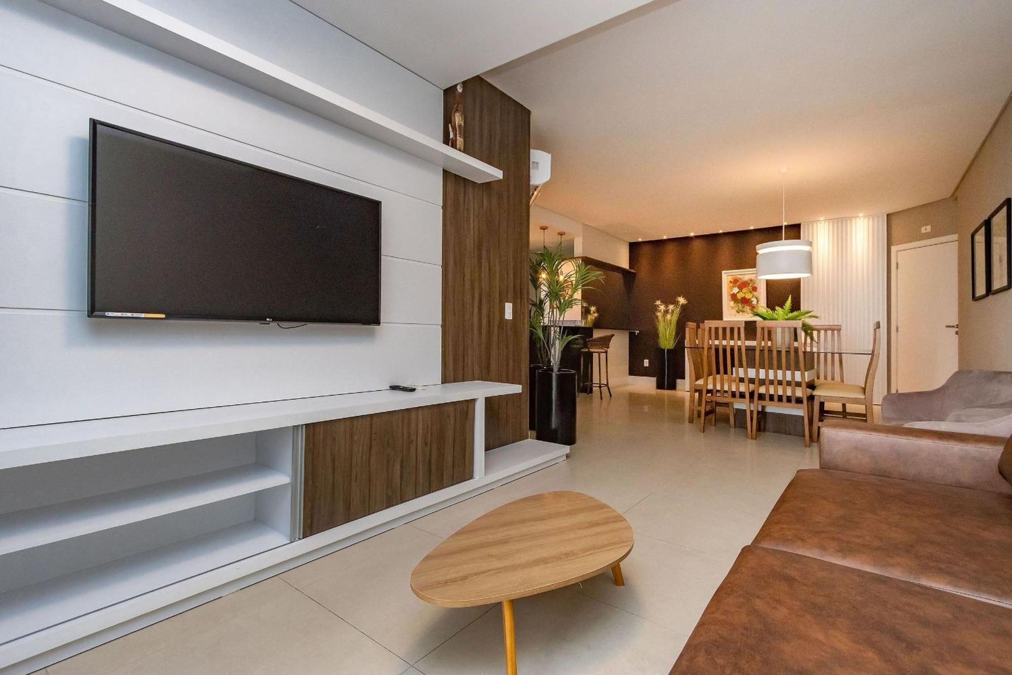 Boulevard 224D - Excelente Apartamento Em Condominio De Luxo No Centro De Bombinhas - Piscina - Jacuzzi - Academia - Portaria 24H. المظهر الخارجي الصورة